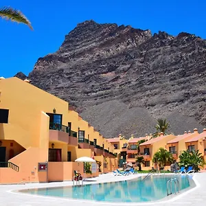 complejo-las-tres-palmeras.in-canary-islands.com/